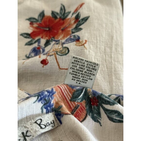 Batik Bay Men’s Hawaiian Shirt Size L Silk Blend luau tropical pineapple guitar - Picture 8 of 11